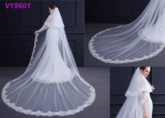 White Women Wedding Gown Accessories Veil With Lace Beading Decoration Design