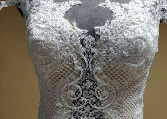 High-end Sexy Lace Up Sleeveless Appliques Beading Mermaid Wedding Dresses