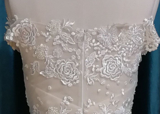 Champange Off The Shoulder Princess Wedding Dress With Tulle Sweep Train Zipper