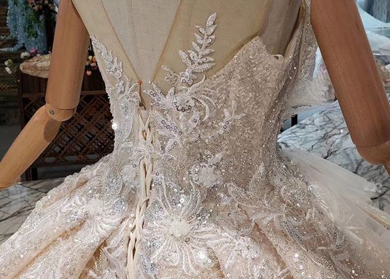 O - Neck Sleeveless Handmade Bridal Ball Gowns Special Dress For Wedding Function