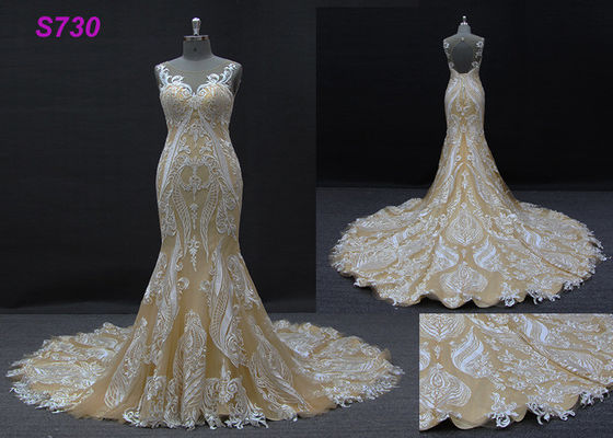 Abito nuziale della guaina di colore di Champagne del vestito da sposa senza maniche dalla sirena